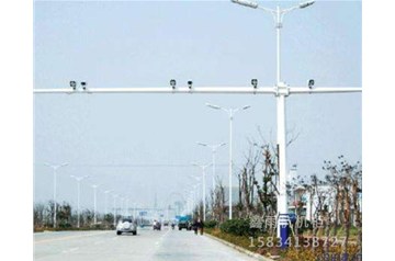 山西監(jiān)控桿在安裝的時候有哪些需要注意的？鑫雨杭電器