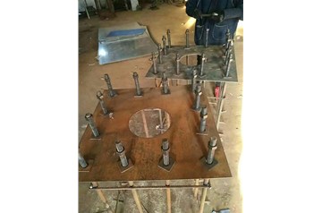 山西不銹鋼監(jiān)控立桿與鐵質(zhì)監(jiān)控立桿的區(qū)別有哪些？太原鑫雨杭監(jiān)控桿